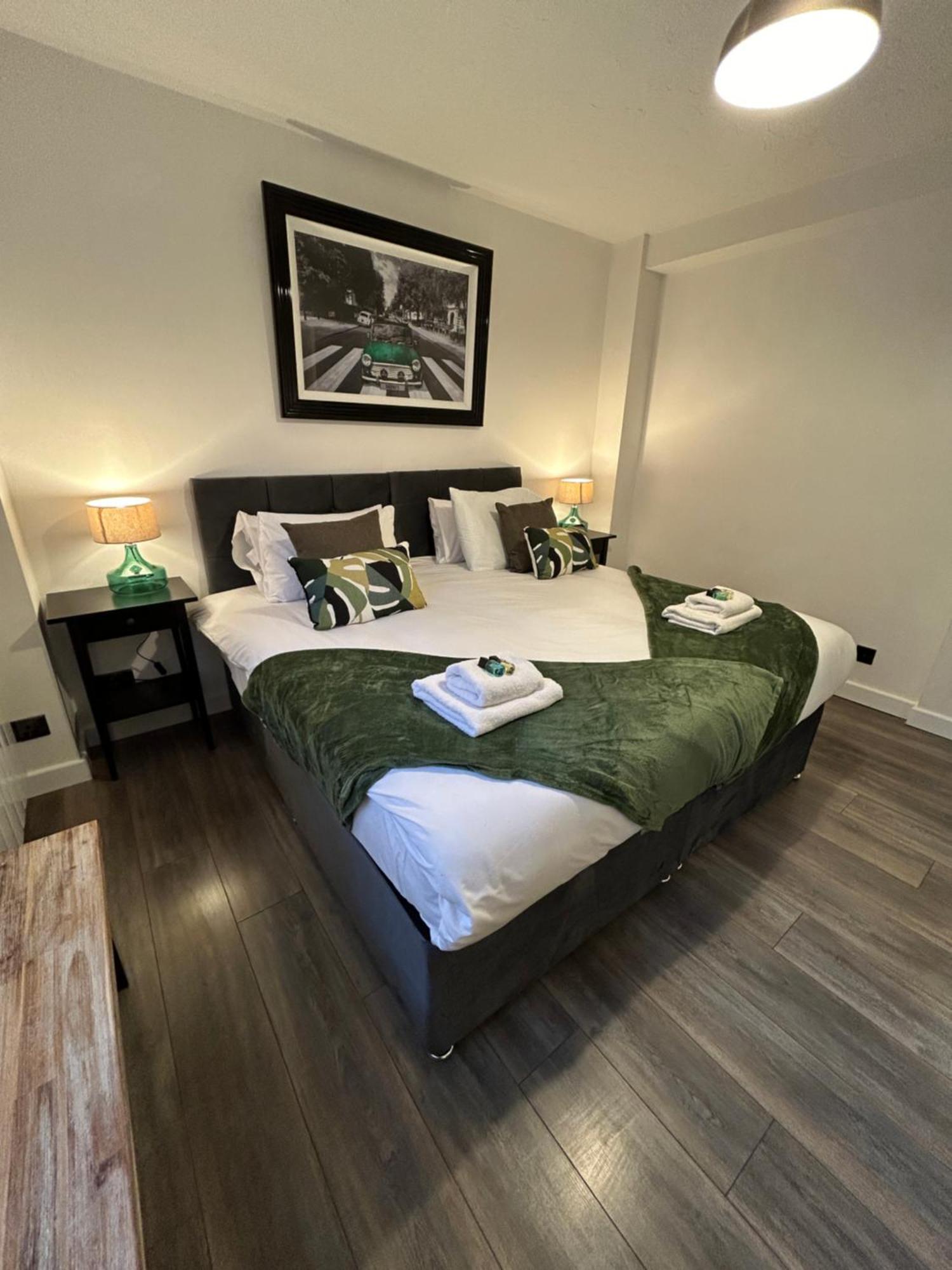 Spacious 3 Bedroom Apartment Close To Marina, 2 Parking Spaces, Kingsize Or Single Beds Southampton Exterior photo